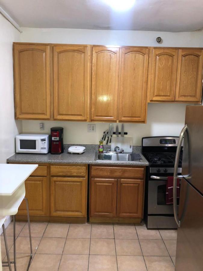 Private Room In A Shared Apartment 15 Minutes To Times Square! Нью-Йорк Екстер'єр фото