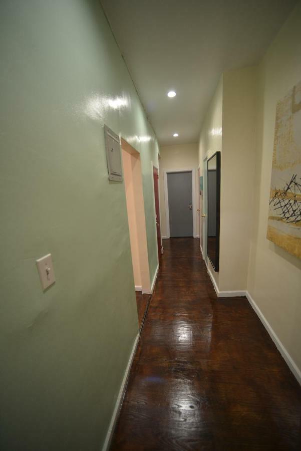 Private Room In A Shared Apartment 15 Minutes To Times Square! Нью-Йорк Екстер'єр фото