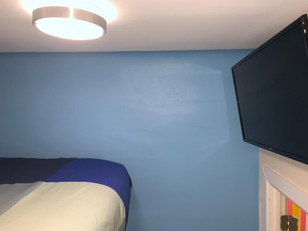 Private Room In A Shared Apartment 15 Minutes To Times Square! Нью-Йорк Екстер'єр фото